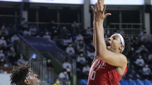 인삼공사, 챔프 1차전서 KCC 완파&hellip;기선 제압