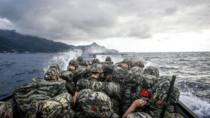 [취재파일] '해병대 4성&middot;4군 공약' 가물가물&hellip;'사령관 공관'도 내주고