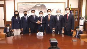 여야 원내대표 첫 국회의장 주재 회동&hellip;'청문회' 논의