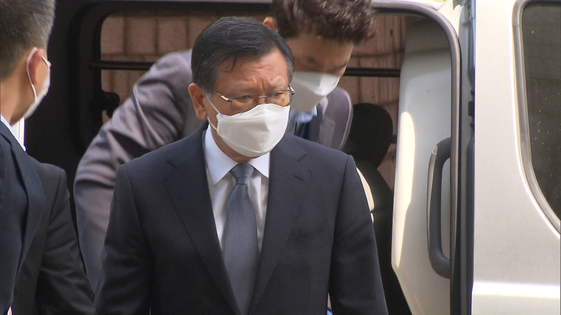 '계열사 부당 지원' 박삼구 구속기소