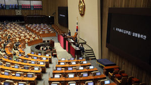 김부겸 총리 인준안 통과&hellip;與 "야당의 몽니" 野 "적반하장"
