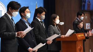 더불어민주당 전용기, 오영환, 이소영, 장경태, 장철민 등 2030 초선 의원