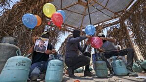 이스라엘, 휴전 한 달 만에 가자지구 공습…"폭탄 풍선 대응"