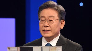 이재명, 기본소득 협공에 "성장 회복 · 공정사회 수행 수단 중 하나"