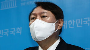 尹, 이재명 첫 직격 "미 점령군 발언? 황당무계 망언"