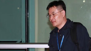 '이 중사 사건' 공군 법무실장 입건&hellip;수사 착수 42일 만