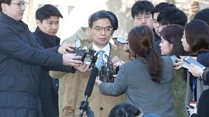 박근혜 변호인단 "탄핵 위법"&hellip;헌법재판관에 민사소송 패소