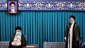 라이시 이란 대통령 취임…"민생 문제 해결할 것"