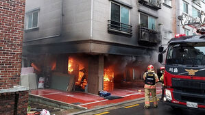 송파구 빌라 창고 화재&hellip;주민 1명 '2도 화상'