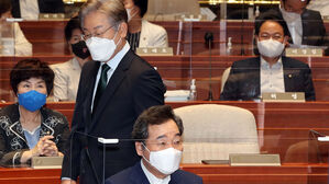 이재명, 이낙연 '위드 코로나' 제안 치켜세워&hellip;"용기 있는 말씀"