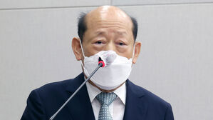 문 대통령, 송두환 국가인권위원장 임명안 재가