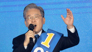 이재명, '1차 슈퍼위크' 51.09% 과반 압승&hellip;파죽의 5연승