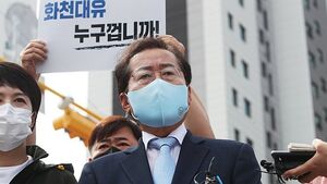 홍준표 "법조 비리 게이트&hellip; 대통령, 특검 수용 촉구해야"