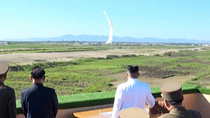 [HOT 브리핑] 北 신무기 발사&hellip;'전략핵' &middot; '전술핵' 차이는?