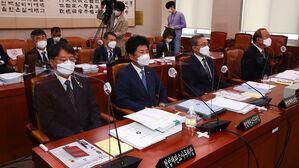 이재명 '변호사비 대납 의혹' 공방&hellip;"수임 자료 내라" vs "권한 밖"