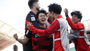 임상협 선제 결승 골에 기뻐하는 포항 스틸러스 선수들 (사진=한국프로축구연맹 제공, 연합뉴스)