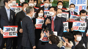 국민의힘 "이재명 거짓말 정황, 사퇴하라"&hellip;검찰 고발 예고하며 총공세