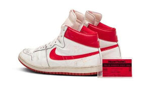 '농구 황제' 조던 농구화 17억 원…소더비 경매 신기록