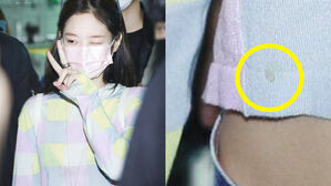[SBS Star] "How Cute!" A Grain of Rice Spotted on BLACKPINK JENNIE's Top
