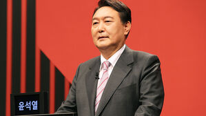 SNL 출연한 윤석열 "대통령 되기보다 아내와 또다시 결혼"