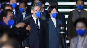 이재명, 부인 낙상사고로 모든 일정 취소