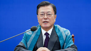 문 대통령 "자유무역으로 공급망 안정&hellip;단단한 경제공동체 돼야"