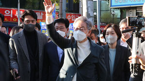 이재명, 부산 &middot; 울산 &middot; 경남 순회 3일차&hellip;대우조선소&middot;KAI 방문