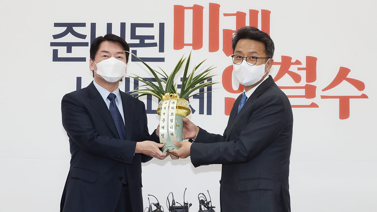 안철수 "쌍특검 진행해야" 이철희 "선거개입될까 언급 주저"