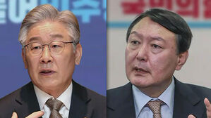 李, 아내와 함께 민심 공략&hellip;尹, 교회 예배 참석