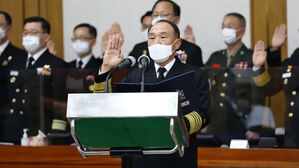 [취재파일] 경항모 고비 넘겼더니 총장 교체?…'3연속 임기제'냐, '연정 라인'이냐