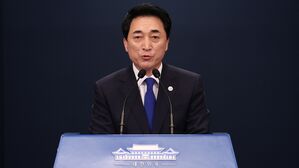 [취재파일] 靑 소통수석의 '文 정부 안보 자화자찬'…맞는 주장일까