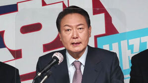 윤석열 "현금 뿌리기 아닌 어려운 계층 우선 지원"