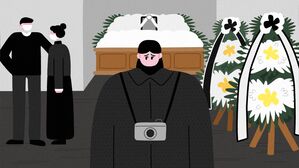 [코로나 비하인드] 유족은 장례식장에서도 눈치를 봐야 했다