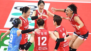 '엘리자벳 23득점' 페퍼저축은행 17연패 탈출&hellip;70일 만에 승리