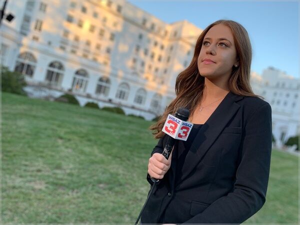 (주말용)[Pick] 생방송 중 차가 '불쑥'…기자는 '방금 치였지만 괜찮아