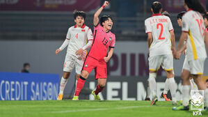 [포토] '시작이 좋다!' 여자축구, 3대0으로 베트남 완파