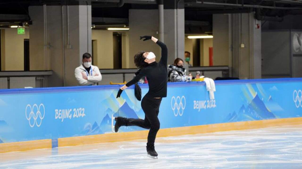 오서 코치의 지도를 받으며 훈련하는 차준환 (사진=연합뉴스)