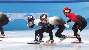 황당한 판정 &middot; 엉망인 빙질에 희생양 된 韓 쇼트트랙