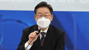 이재명 "아파트 생애주기별 맞춤서비스&hellip;2년마다 학생 건강검진"