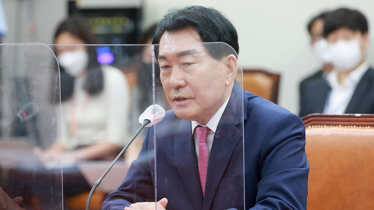 '선거법 위반' 안상수 前 의원 측근 등 2명 구속기소