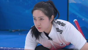 [영상] '딱' 놓는 김경애 vs '톡' 제외하는 스위스&hellip;치열한 접전 (9엔드) (컬링 여자 예선-대한민국 vs 스위스)