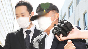 부동산 업자에게 금품 받은 LH 전 부사장 징역 1년6월