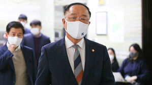 홍남기 "우리 경제 감내 가능 규모는 '16조 원+α'"…추경 입장 고수