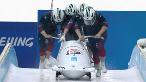 [영상] 새로워진 '팀 원윤종' 쭉쭉&sim; 쾌속 질주! 깔끔한 레이스 (봅슬레이 남자 4인승 1차 시기)