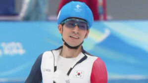 [영상] '초대 챔피언다운 노련미' 이승훈 가볍게 결승 진출 (스피드 스케이팅 남자 매스스타트 준결승)