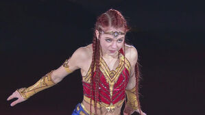 [영상] 원더우먼으로 변신!…트루소바의 카리스마 넘치는 연기 (피겨스케이팅 갈라쇼)