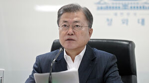 문 대통령 "우크라이나 주권 존중돼야…대한민국, 평화해결 노력 동참"