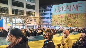 우크라 의회, 전운 고조 속 비상사태 선포 승인