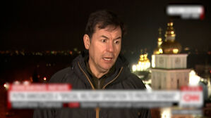 우크라서 생방송 도중 '폭발음'&hellip;방탄조끼 입던 다급한 순간