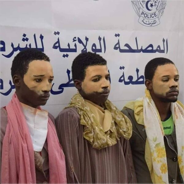 (주말용)[Pick] 경찰 피하려 '여장'까지 했는데…스카프 내리자 딱 걸렸다